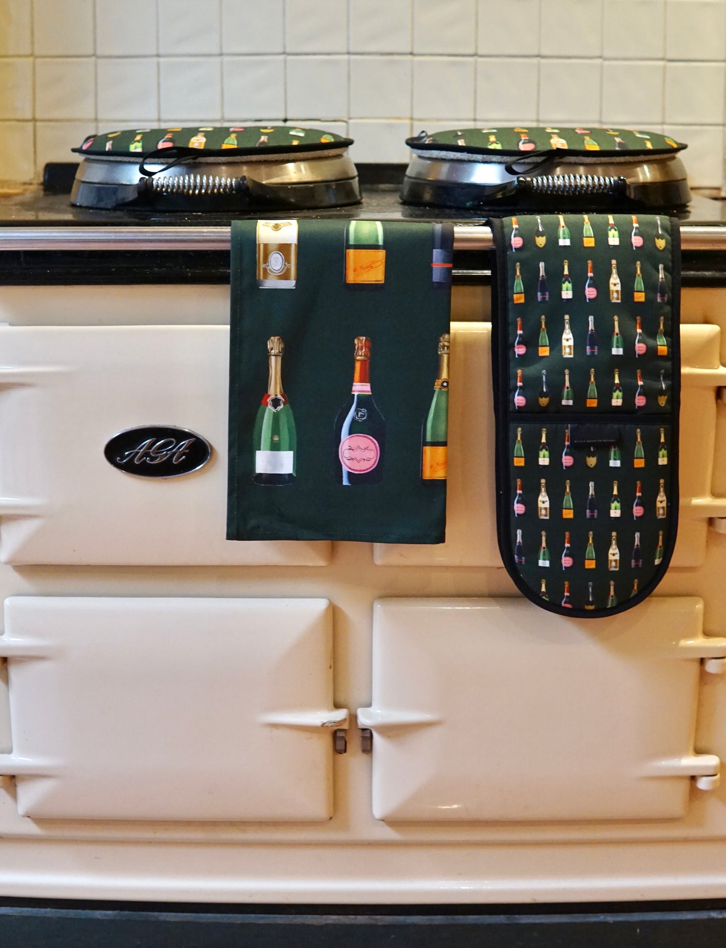 Champagne & Fizz Double Oven Gloves