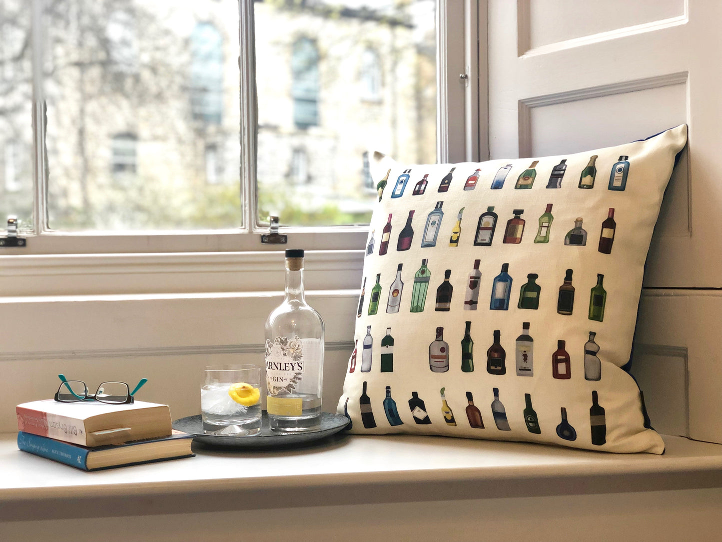 Alcohol bottle cushion